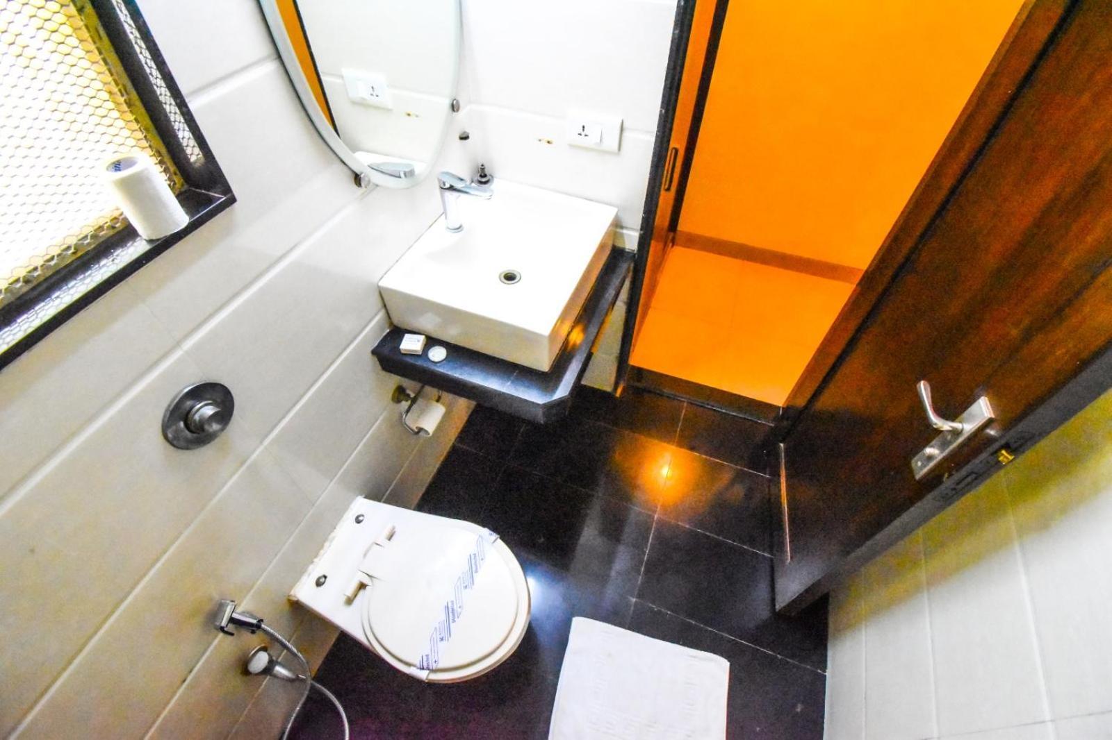 Hotel Kings International Juhu Bombaj Exteriér fotografie