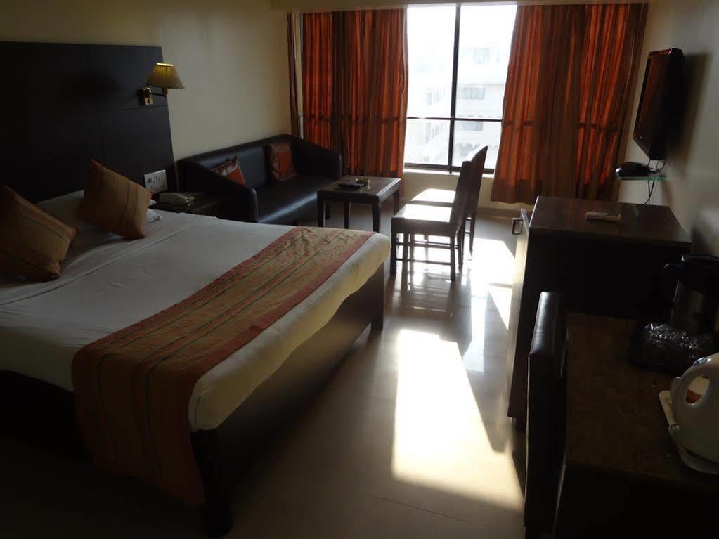 Hotel Kings International Juhu Bombaj Exteriér fotografie