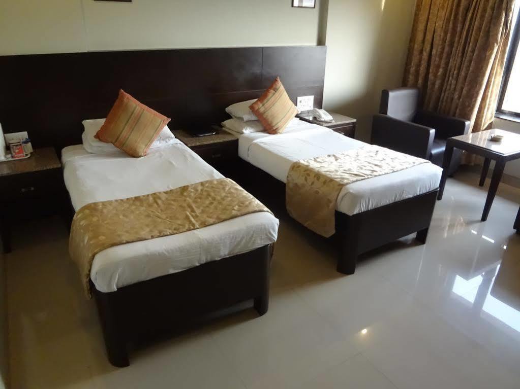 Hotel Kings International Juhu Bombaj Exteriér fotografie